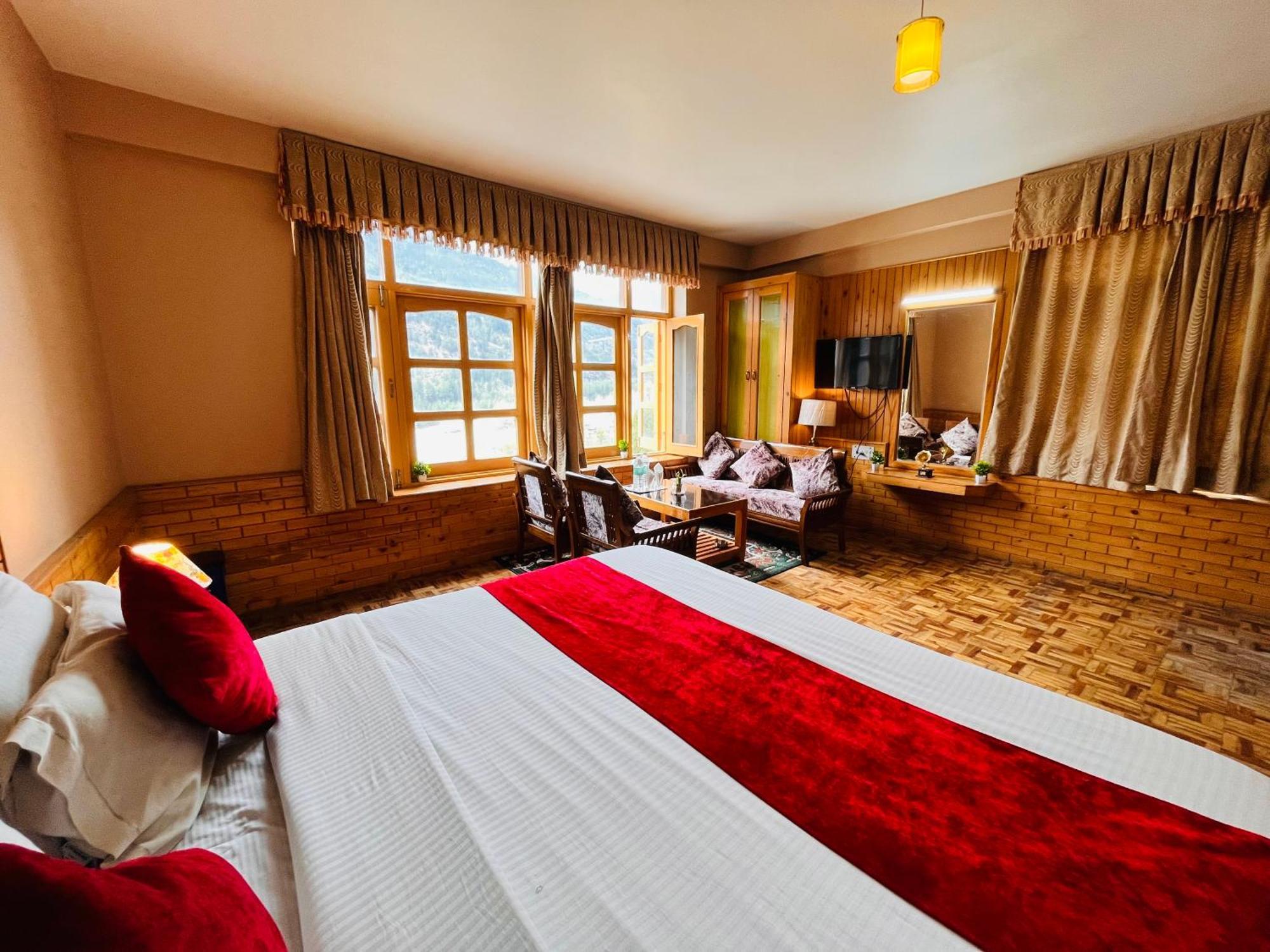 Snow Clad Riverview Hotel & Resort, Manali المظهر الخارجي الصورة